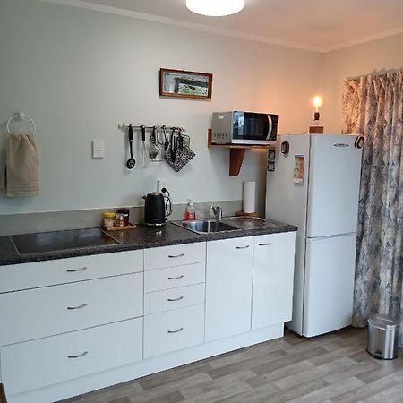 Flying Plate Saloon Apartment Waimate Luaran gambar