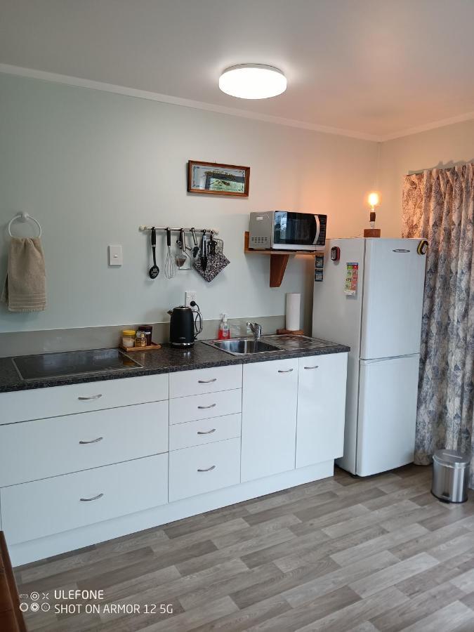 Flying Plate Saloon Apartment Waimate Luaran gambar